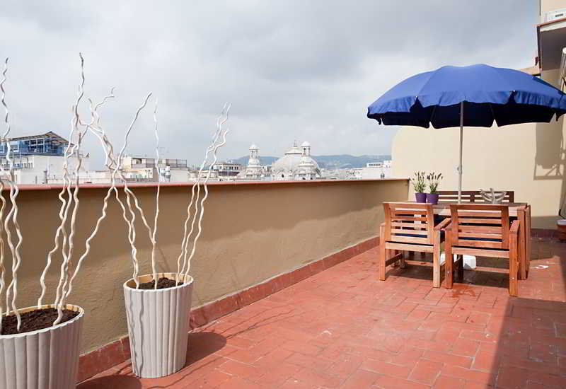Rent Top Apartments Near Plaza De Catalunya Barcelona Exterior foto