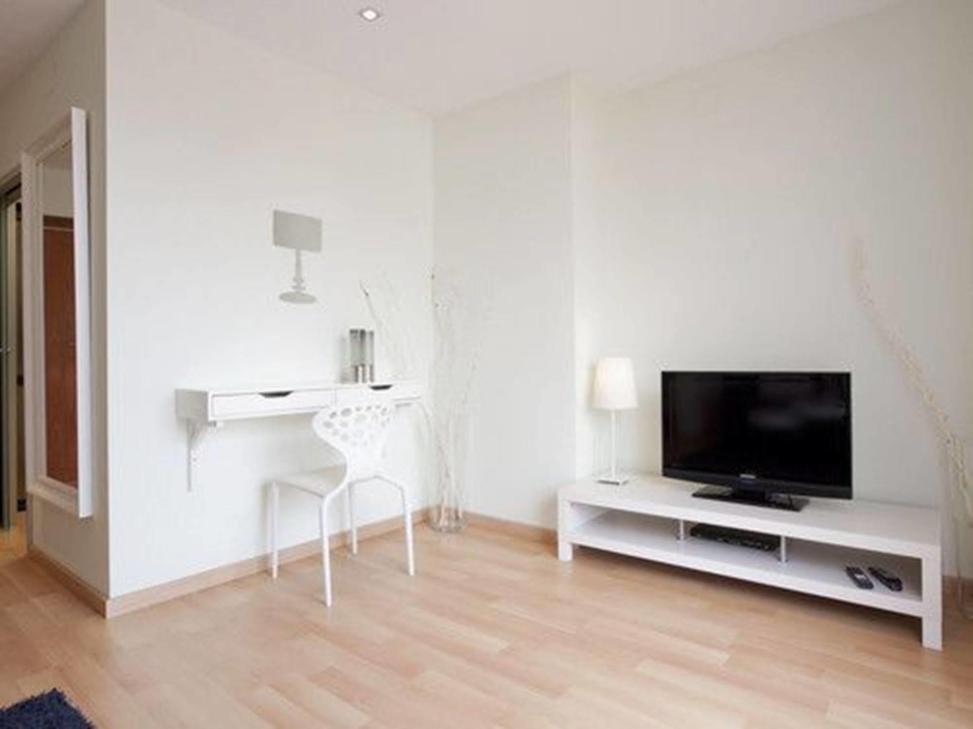 Rent Top Apartments Near Plaza De Catalunya Barcelona Exterior foto