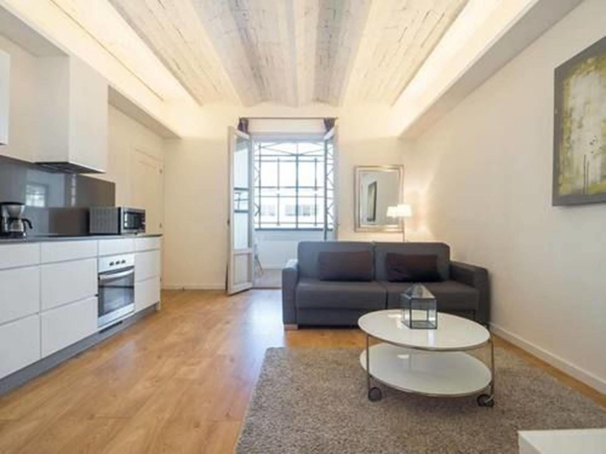 Rent Top Apartments Near Plaza De Catalunya Barcelona Exterior foto